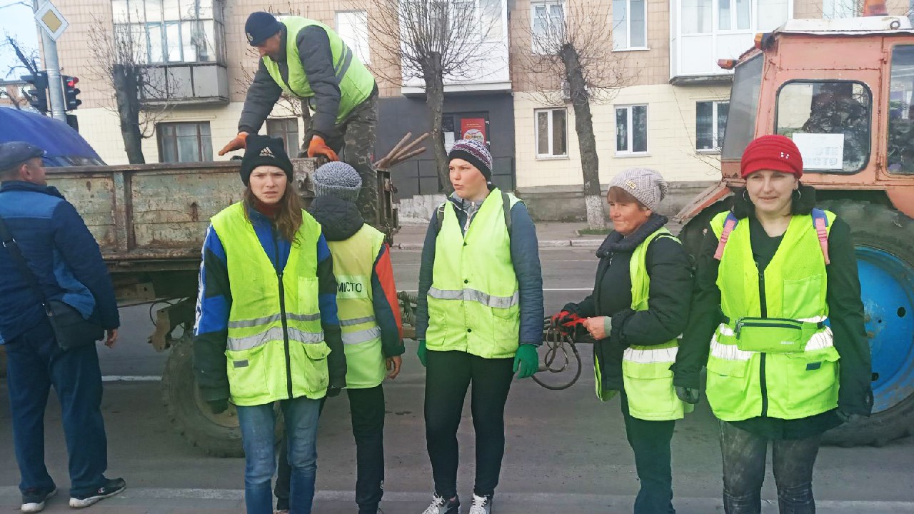 Турбота КП «Чисте місто» - ошатні Лубни
