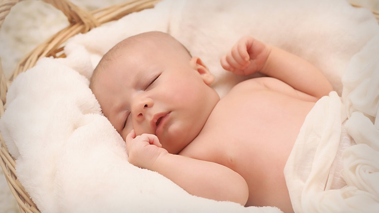 Щасливого дитинства, малеча!