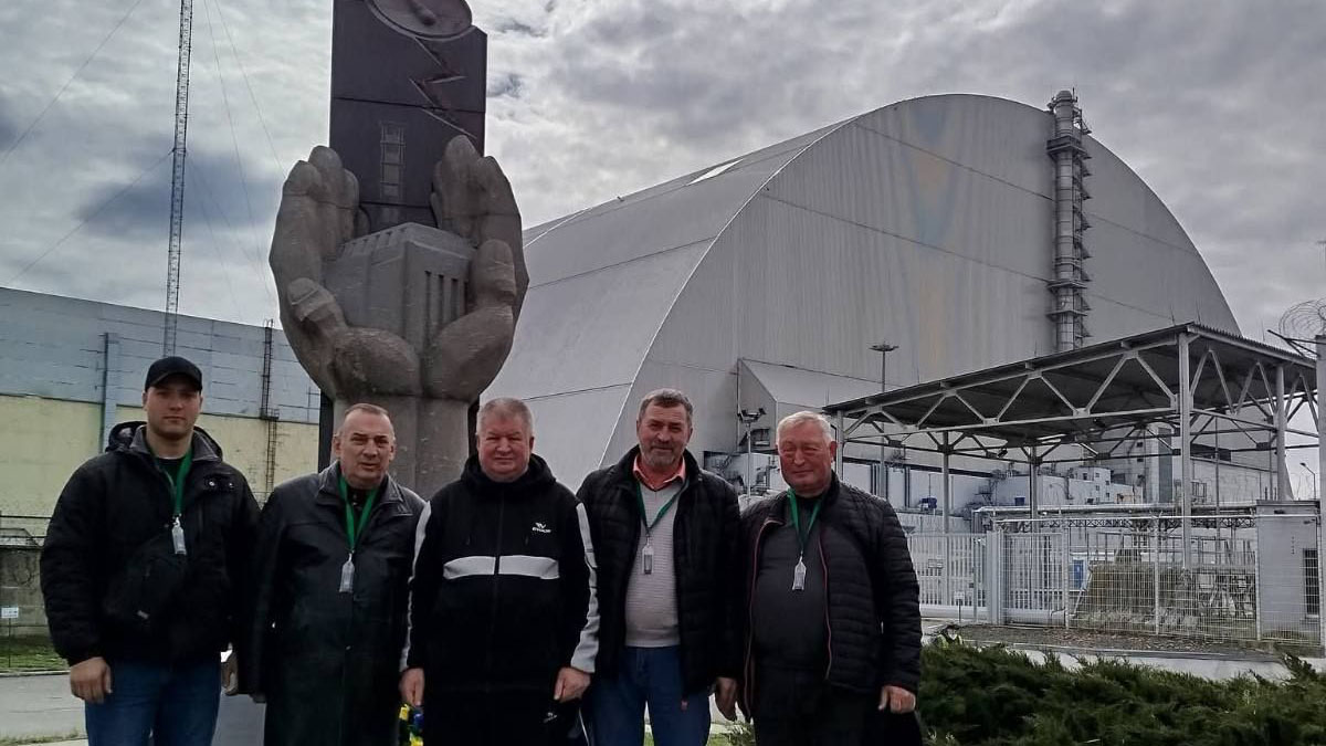 Поїздка ліквідаторів до Чорнобильської АЕС напередодні 40-х роковин катастрофи