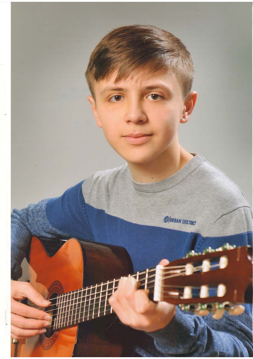 Ахмадзянов Денис